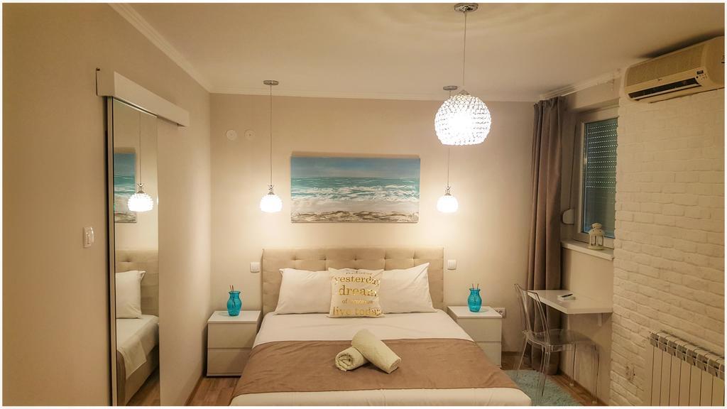 Apartment Cherry Queen เบลเกรด ภายนอก รูปภาพ